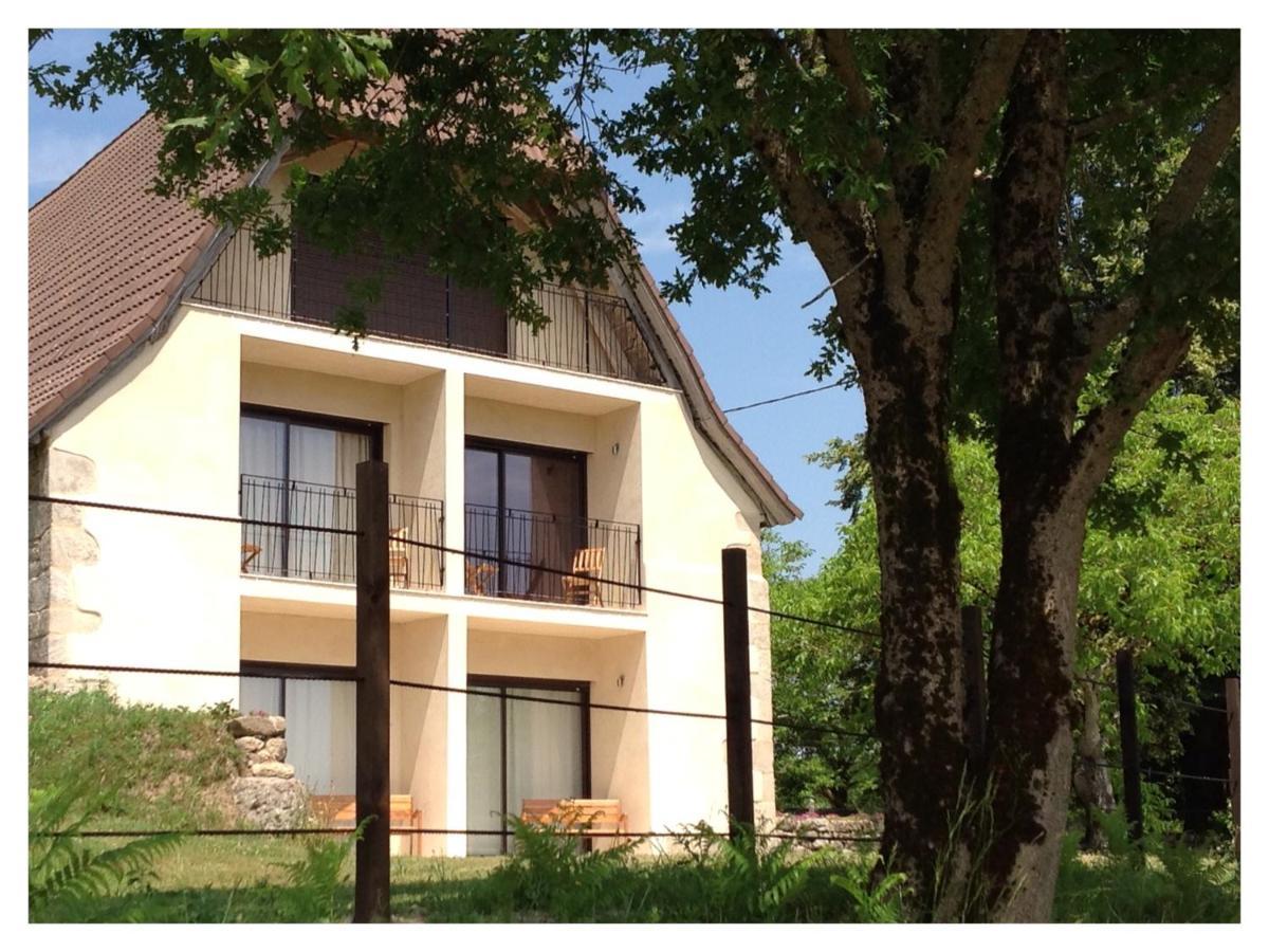 A L'Ombre Du Tilleul Comiac Exteriör bild